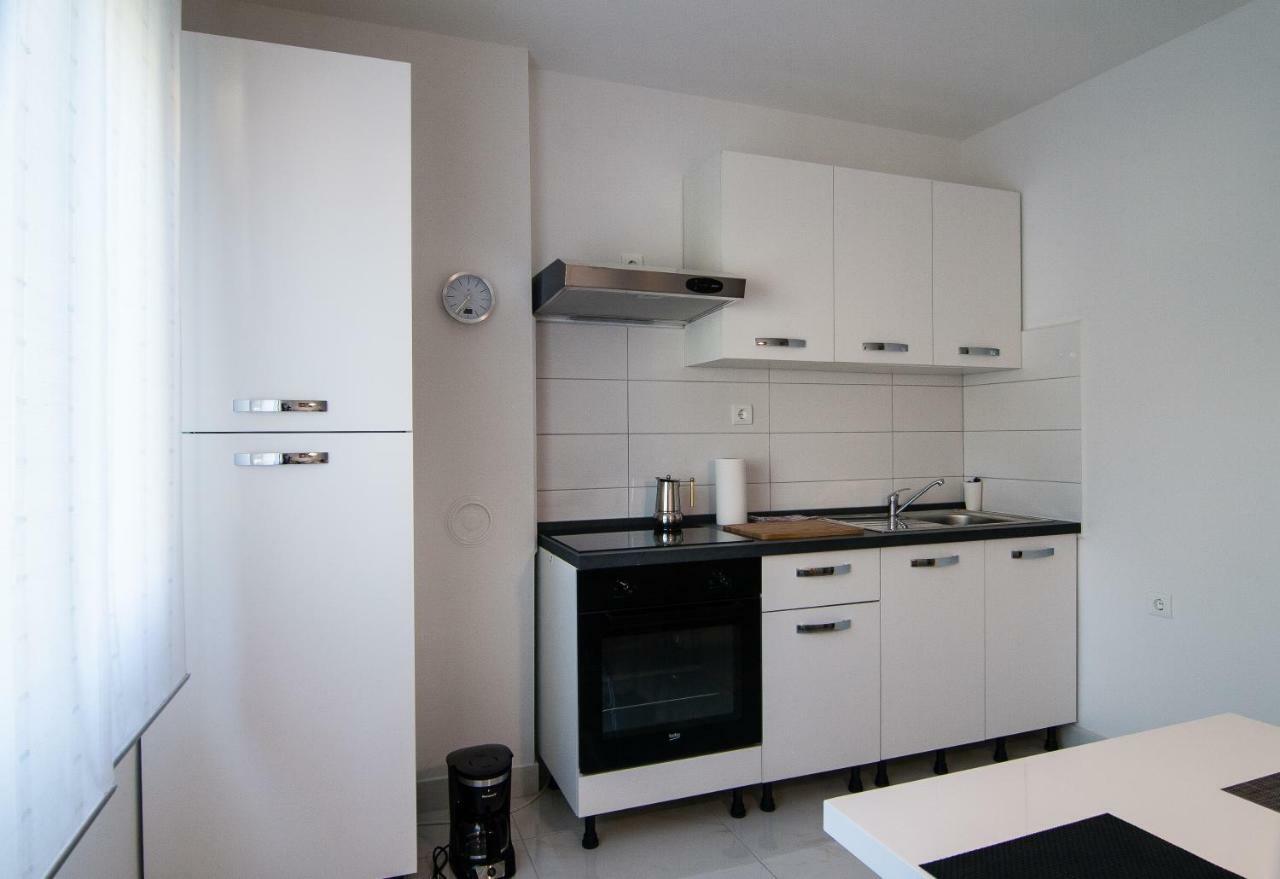 New Renovated Apartment 15 Min From Beach On Foot Pula Exterior foto