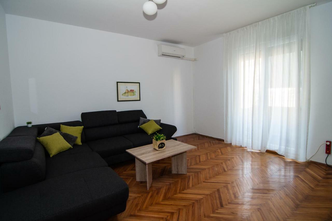 New Renovated Apartment 15 Min From Beach On Foot Pula Exterior foto
