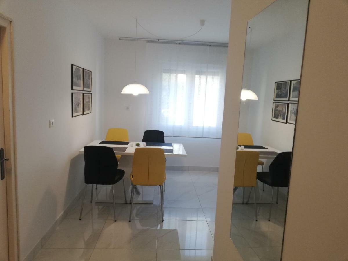 New Renovated Apartment 15 Min From Beach On Foot Pula Exterior foto