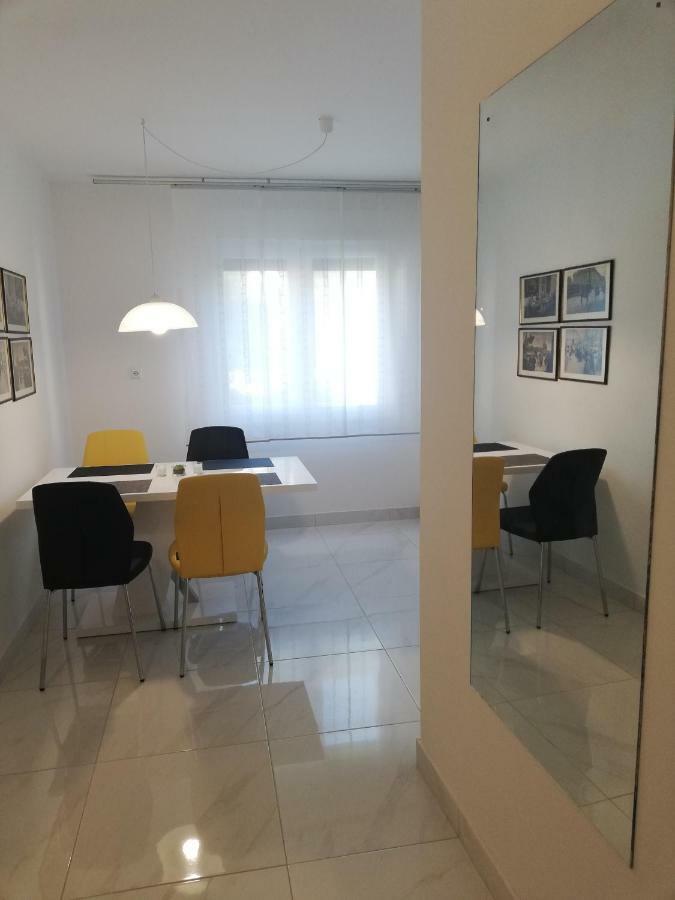New Renovated Apartment 15 Min From Beach On Foot Pula Exterior foto