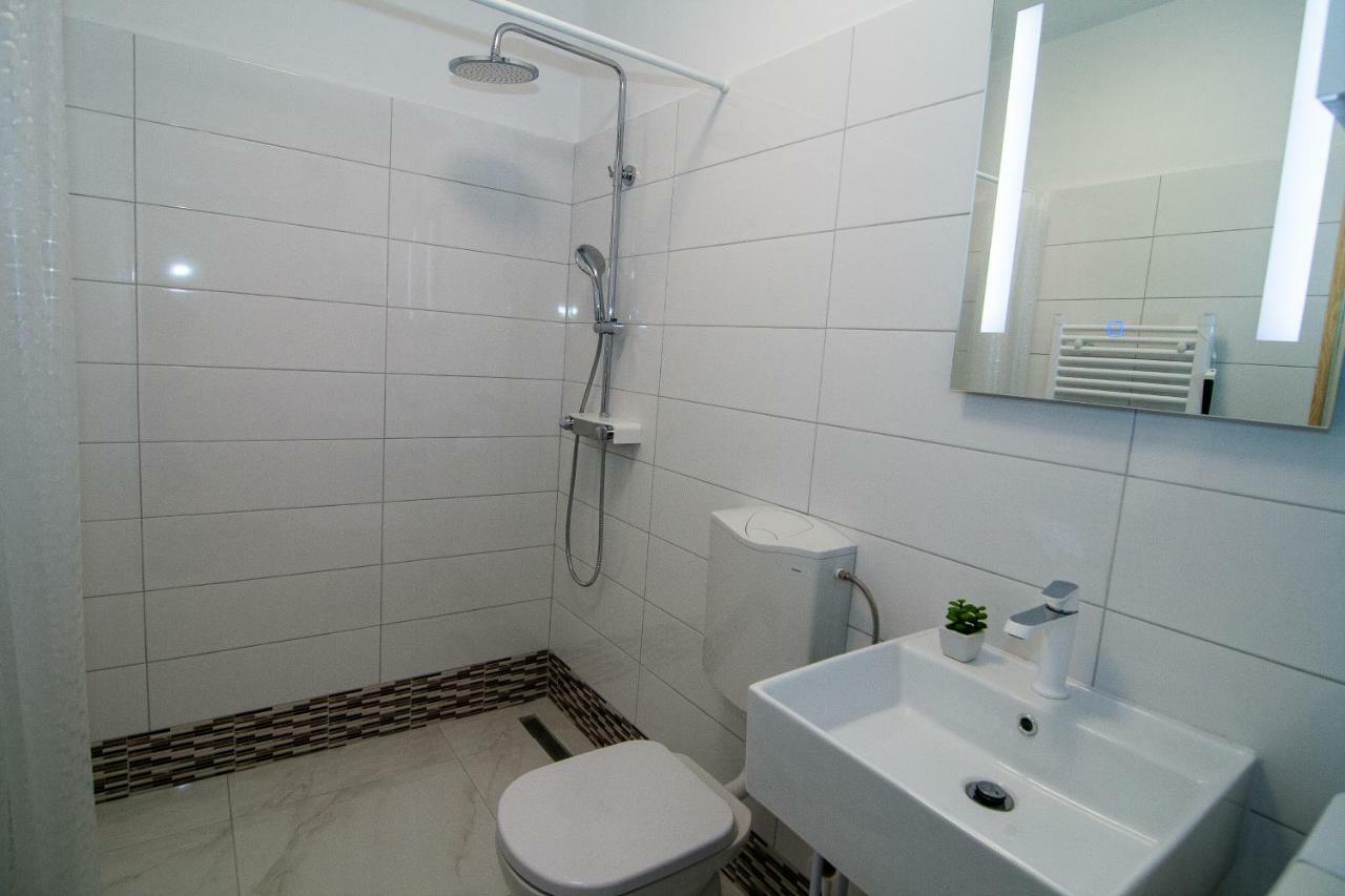 New Renovated Apartment 15 Min From Beach On Foot Pula Exterior foto