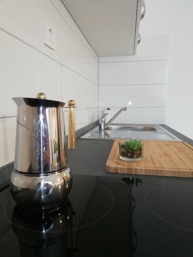 New Renovated Apartment 15 Min From Beach On Foot Pula Exterior foto
